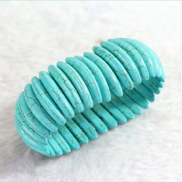 Turquoise Howlite Bead Stretch Bracelet - Picture 2 of 4